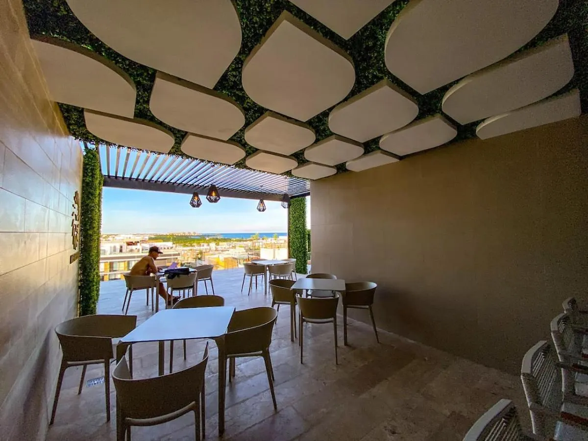 Apartment Elegant Studio Downtown With Pool Gym Steps To Beach Playa del Carmen