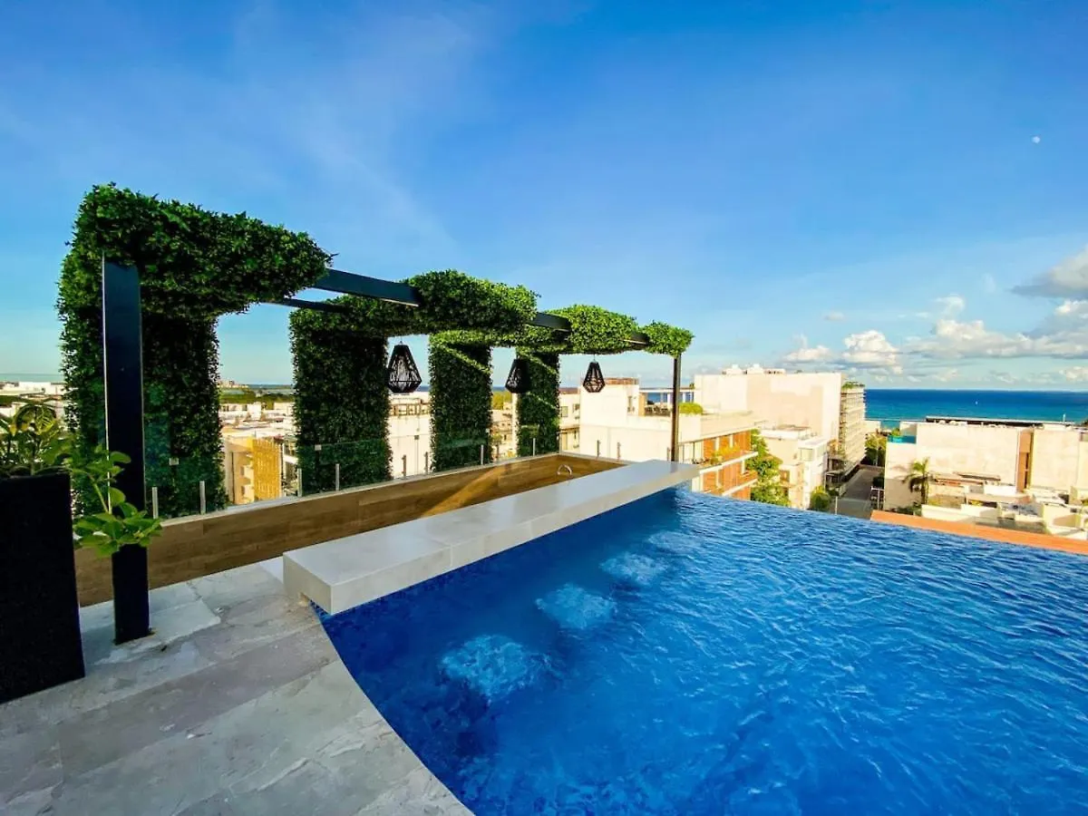 Elegant Studio Downtown With Pool Gym Steps To Beach Playa del Carmen